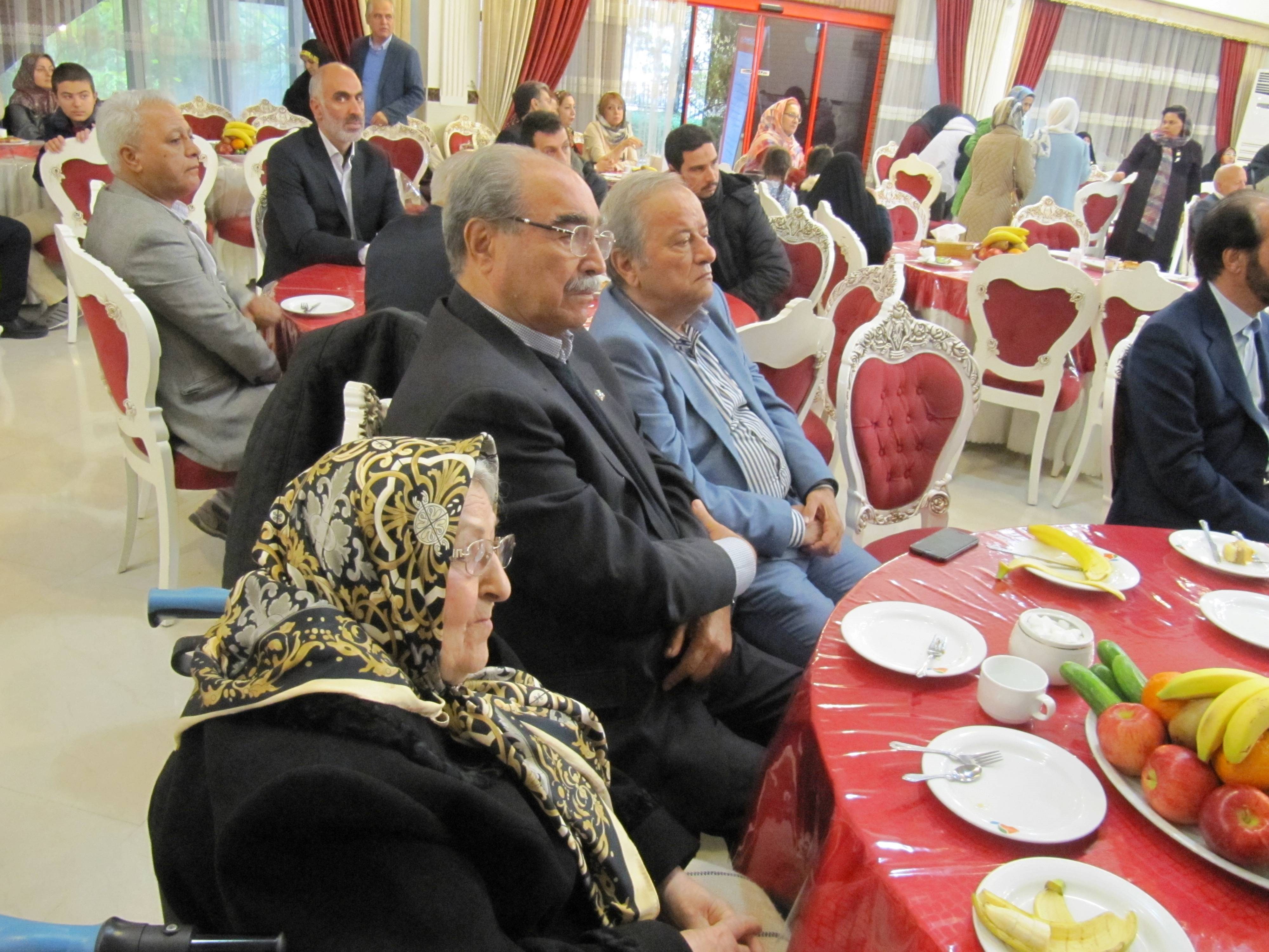 همایش تقدیر از حامیان و نمایندگان تلاشگر انجمن در سالن پذیرایی خانه معلم